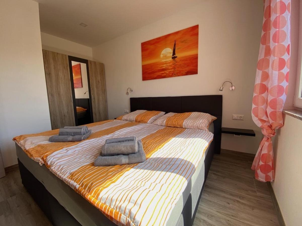 Villa Sabina - Apartments Kroatien Ražanac Екстериор снимка