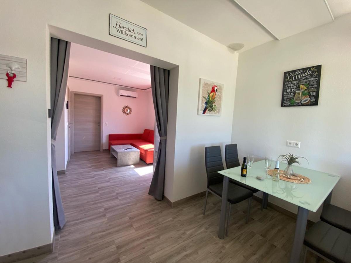 Villa Sabina - Apartments Kroatien Ražanac Екстериор снимка