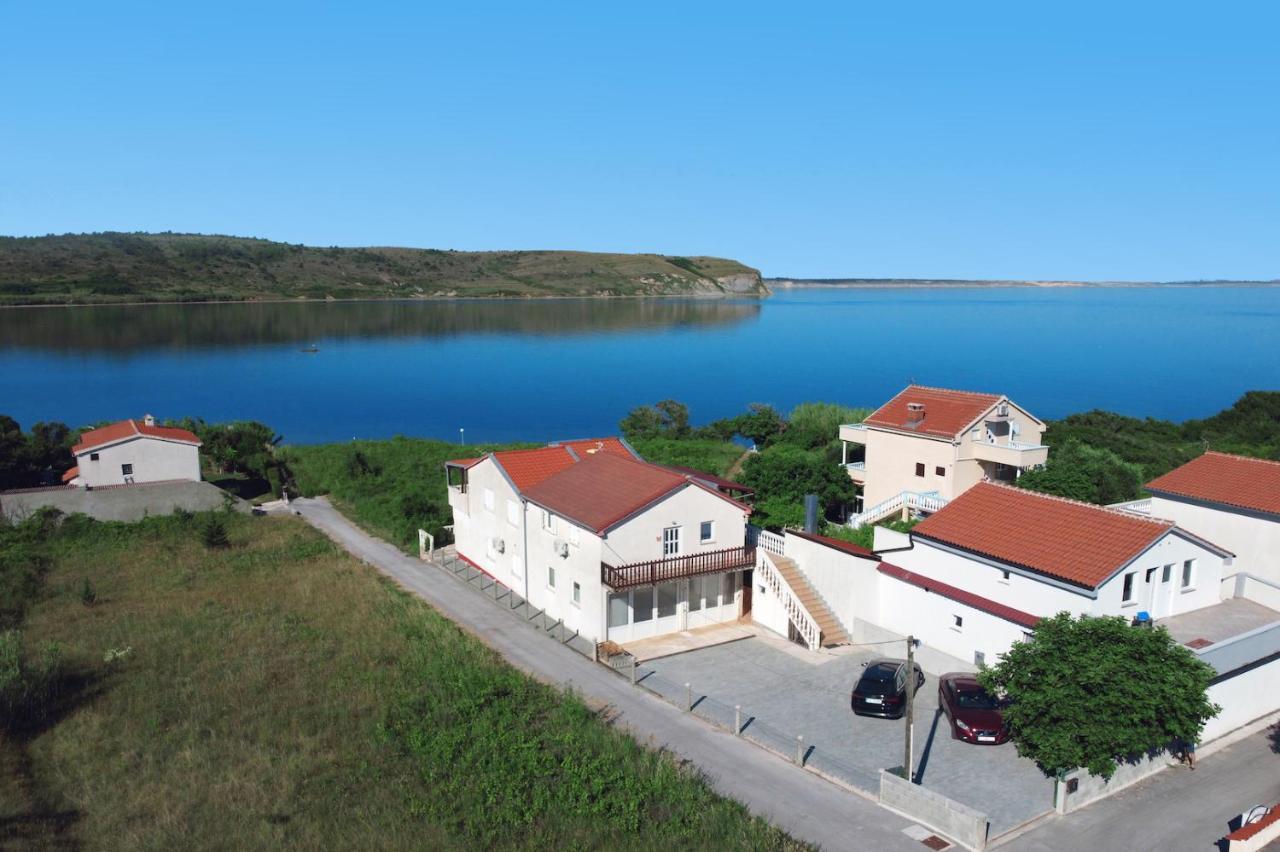 Villa Sabina - Apartments Kroatien Ražanac Екстериор снимка