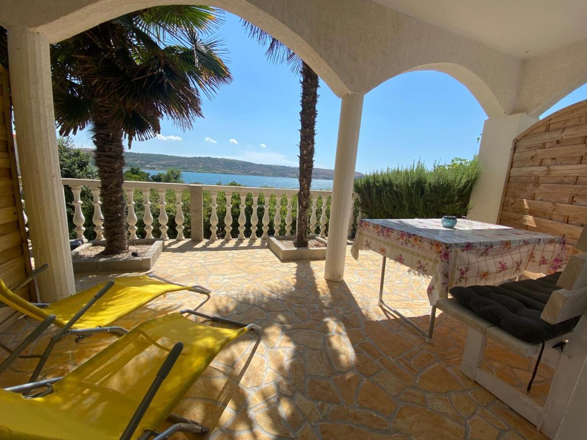 Villa Sabina - Apartments Kroatien Ražanac Екстериор снимка