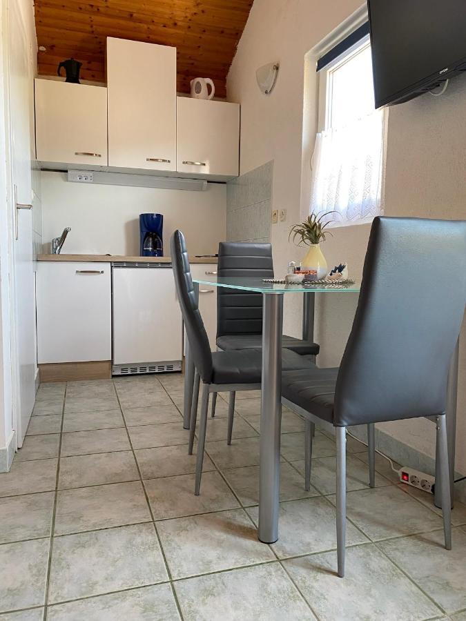 Villa Sabina - Apartments Kroatien Ražanac Екстериор снимка